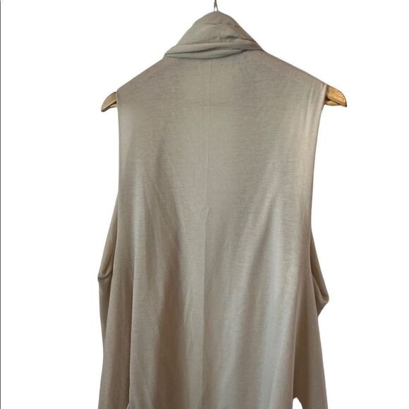 Tan Lightweight Sleeveless Asymmetric Loose Fit Vest O/S - Picture 4 of 6